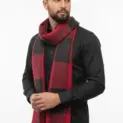 Fular bărbătesc din cașmir și lână negru-burgundy, cu model geometric în carouri Geometric Elegance
