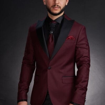 Costume barbati- Smoking bordo, guler spitz- CVN12