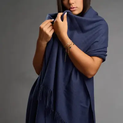 Șal damă din cașmir și lână bleumarin închis – Pure Navy