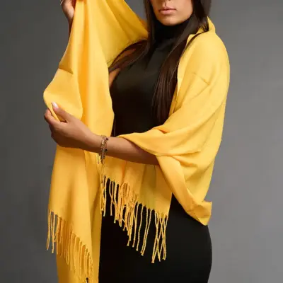 Șal damă din cașmir și lână galben cald – Pure Yellow Șal damă din cașmir și lână galben cald – Pure Yellow