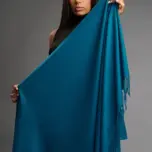 Șal damă din cașmir și lână albastru petrol – Pure Teal