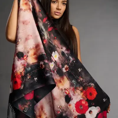 Șal damă din cașmir și lână cu maci roșii pe fond negru