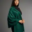 Șal damă verde smarald din cașmir și lână cu broderie ton pe ton