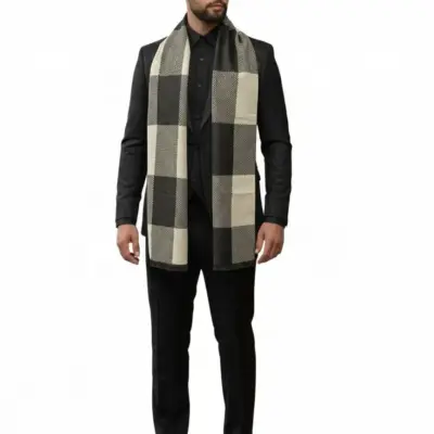 Fular bărbătesc din cașmir și lână negru-crem, cu model geometric în carouri Geometric Elegance