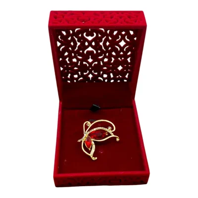 Broșa filigranată fluture auriu  Eleganță și rafinament (BA07)