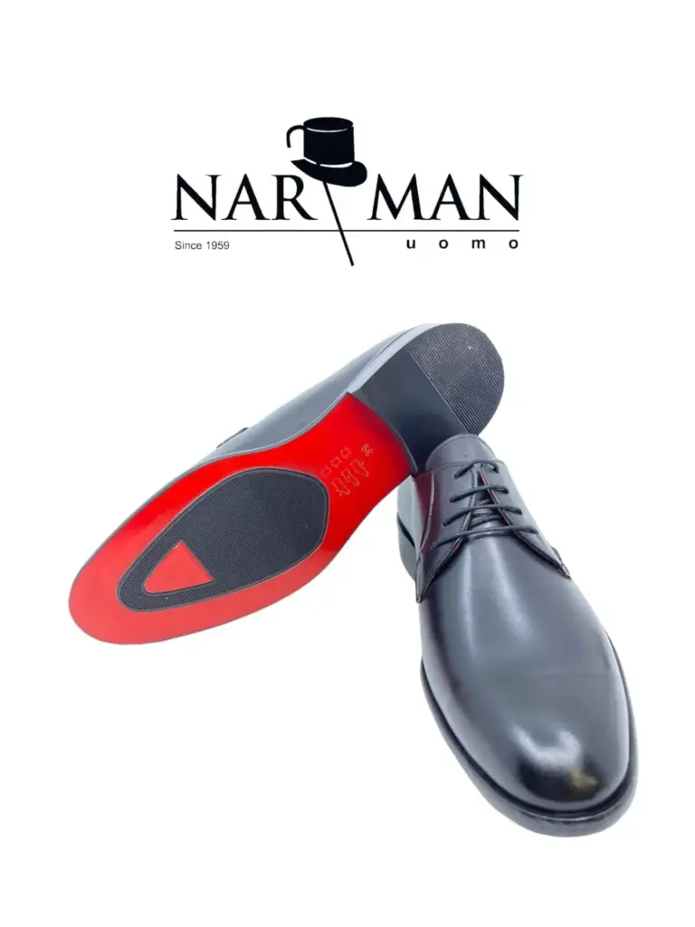 Piele lăcuită negru