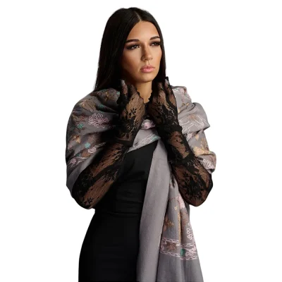 Șal Elegant din Lână și Cașmir – Model SLC138 (Model Floral Gri)