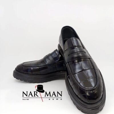 Pantofi eleganți, pentru bărbați, piele ușor lăcuită.CuloareBleumarin .Marca Narman, PE73