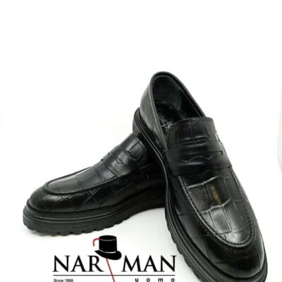 Pantofi eleganți, pentru bărbați, piele ușor lăcuită.Culoare Neagra .Marca Narman, PE72