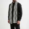fular-elegant-barbati-cu-doua-fete-gri-inchis-si-gri-deschis