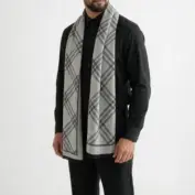 fular-elegant-barbati-cu-doua-fete-gri-inchis-si-gri-deschis