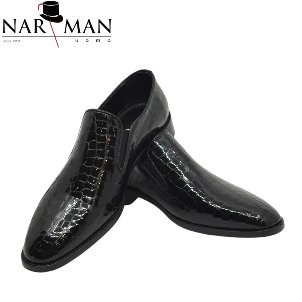 Pantofi Eleganți pentru Bărbați din Piele Lăcuită Neagră, Textură Croco, Fără Șiret Pantofi Eleganți pentru Bărbați din Piele Lăcuită Neagră, Textură Croco, Fără Șiret