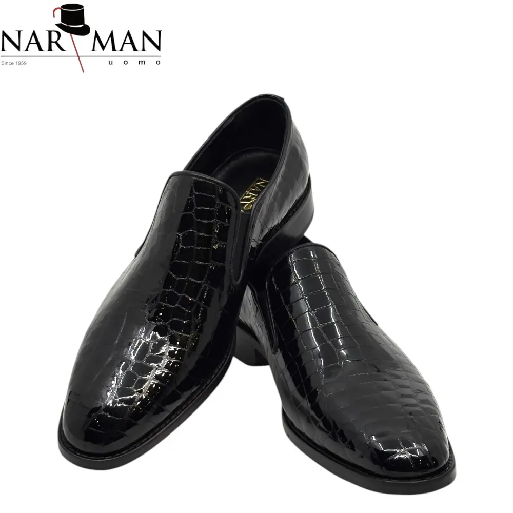 Pantofi Eleganți pentru Bărbați din Piele Lăcuită Neagră, Textură Croco, Fără Șiret Pantofi Eleganți pentru Bărbați din Piele Lăcuită Neagră, Textură Croco, Fără Șiret