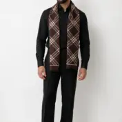 fular-barbatesc-doua-fete-geometric-elegance-maro-inchis-maro-deschis