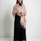 Șal elegant damă roz pudră din cașmir și lână, model uni
