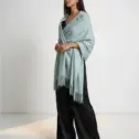 Șal elegant damă bleu pastel din cașmir și lână, model uni