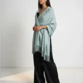 Șal elegant damă bleu pastel din cașmir și lână, model uni