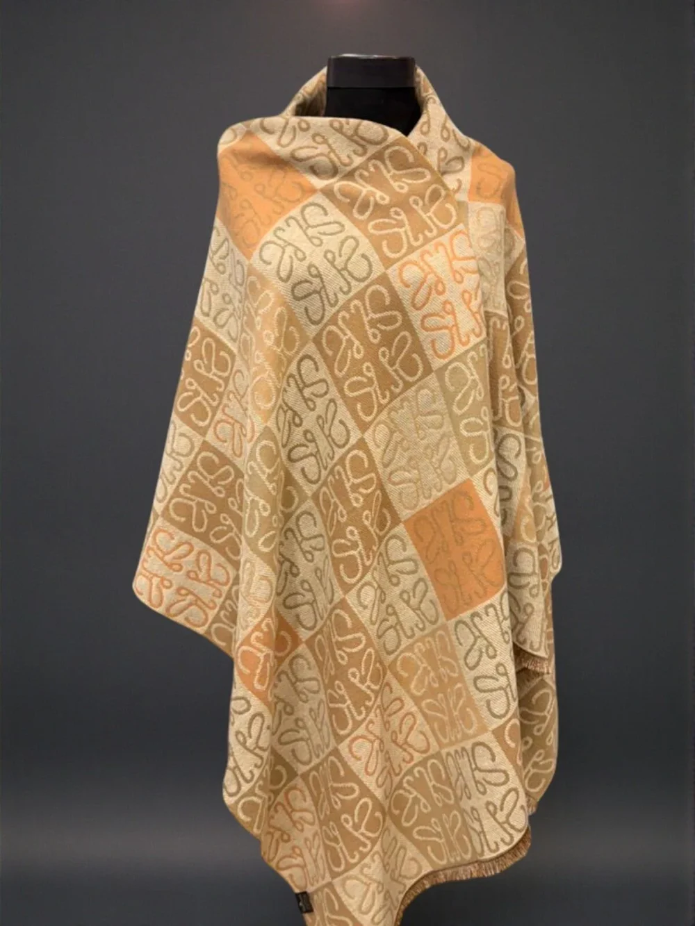 sal-auriu-casmir-lana-dama sal-auriu-casmir-lana-dama