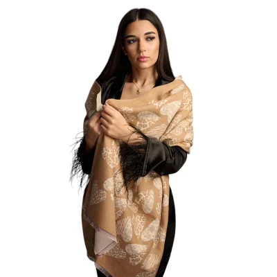 Șal Elegant din Lână și Cașmir – Model Inimi SLC238 (Crem cu Alb)
