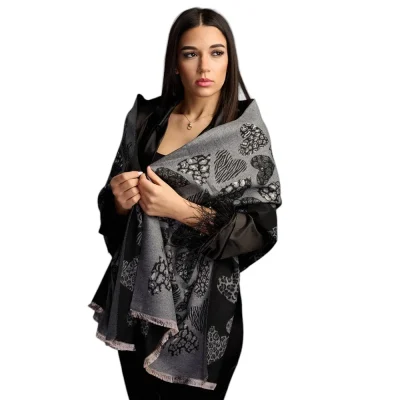 Șal Elegant din Lână și Cașmir – Model Inimi SLC235 (Gri cu Negru)