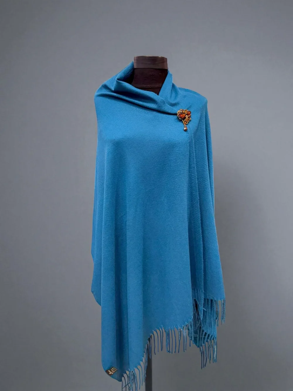 sal-turcoaz-dama-casmir-lana sal-turcoaz-dama-casmir-lana