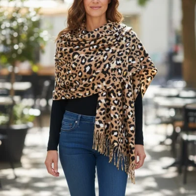 Șal Damă din Cașmir și Lână, Animal Print Nude-Crem-Negre și Alb (SLC465)